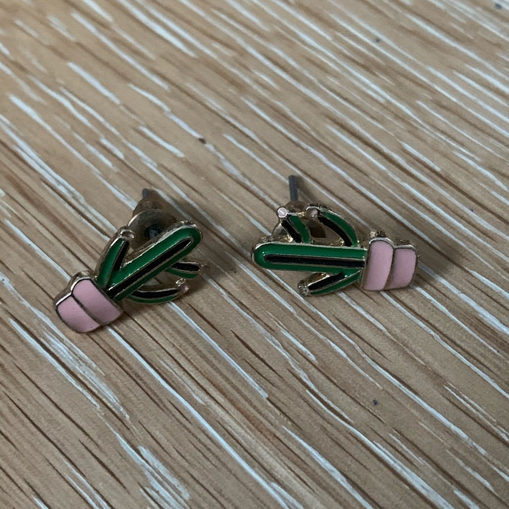 Potted cactus stud earrings